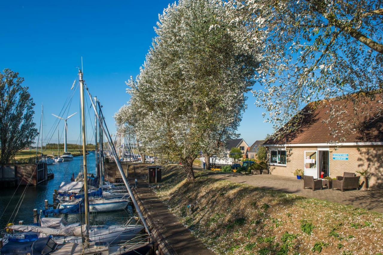 Hansa Watersport & Recreatie Wilhelminadorp Buitenkant foto