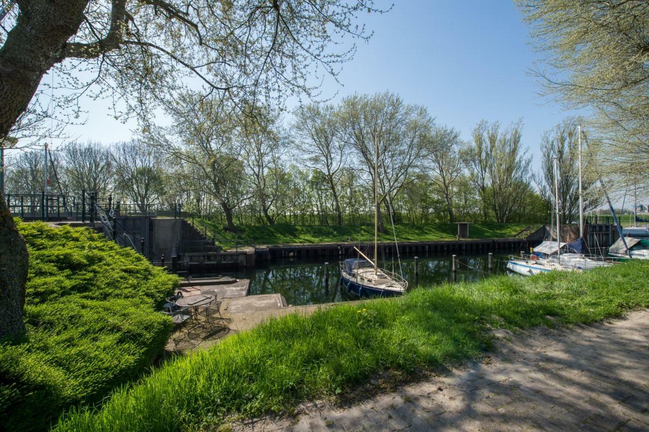 Hansa Watersport & Recreatie Wilhelminadorp Buitenkant foto